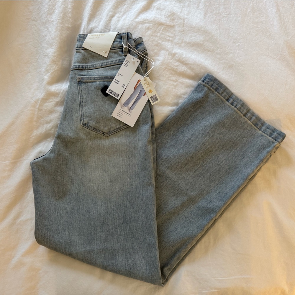 Abrand Women's High Rise Wide Leg Light Blue Jeans